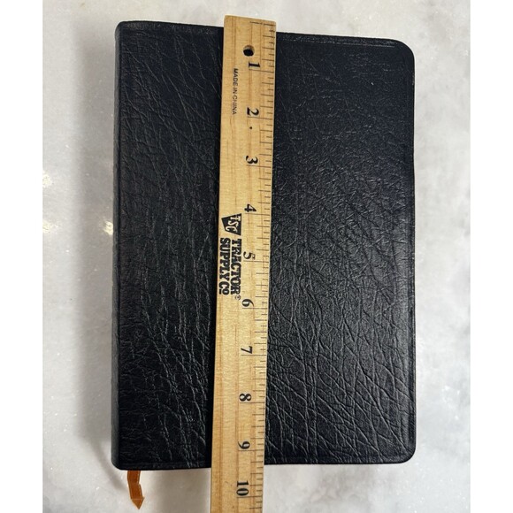 Holy Bible Scofield Study System NIV Red Letter Thumb Index Oxford Press 2004 - Picture 11 of 14